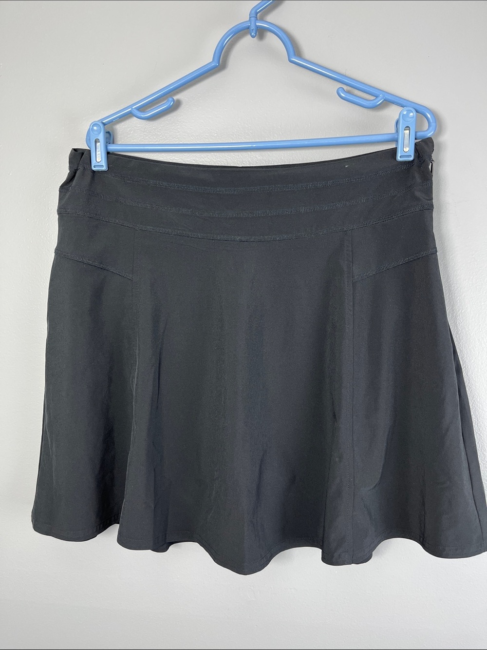 Athleta Women’s All Day  Black A-Line Skater Skort size 10